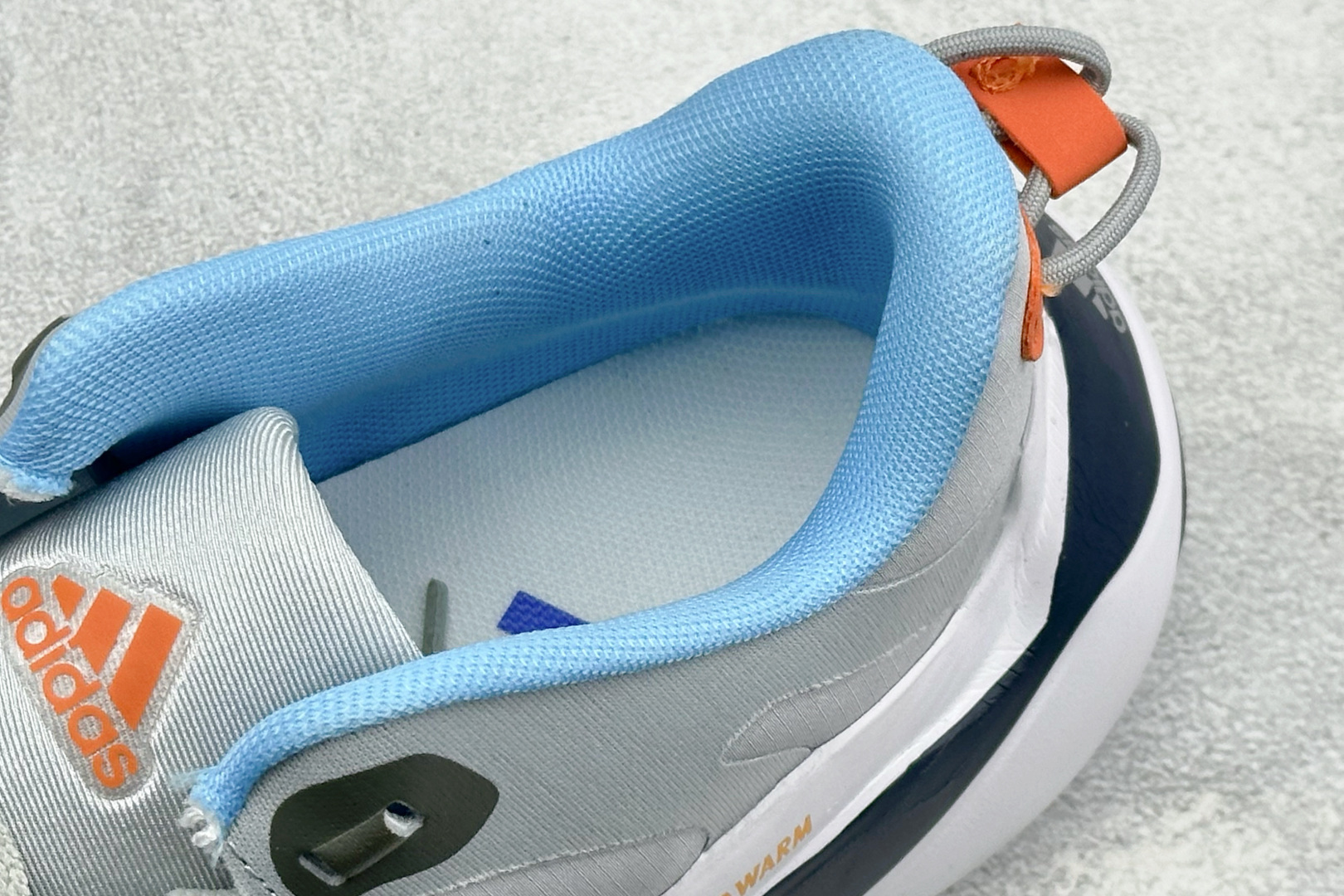 Adidas CLIMAWACRUISER 中帮登山缓震徒步鞋 GZ6075-Top High Quatity Cheap Sneakers Fashion Clothing Clothes Bags handbags Shoes of all Brand wholesale With The best Quality And Beautiful Price from China Factory Chinese suppliers wholesaler seller Adidas CLIMAWACRUISER 中帮登山缓震徒步鞋 GZ6075