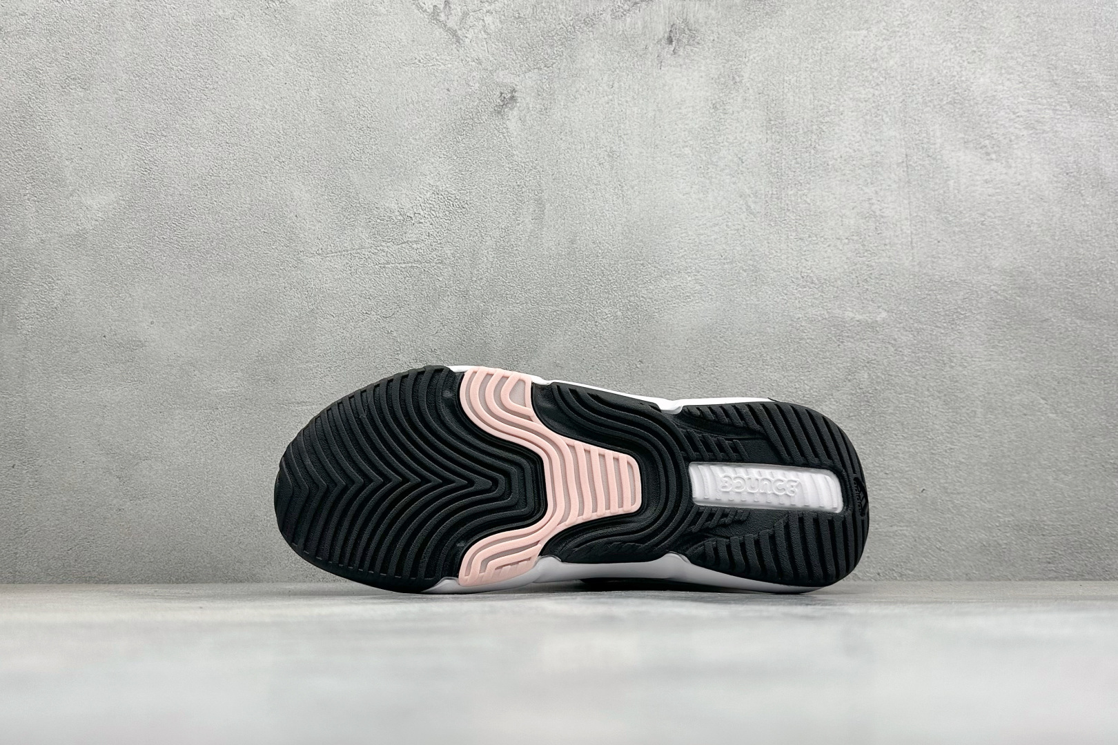 Adidas CLIMAWACRUISER 中帮登山缓震徒步鞋 GZ4161