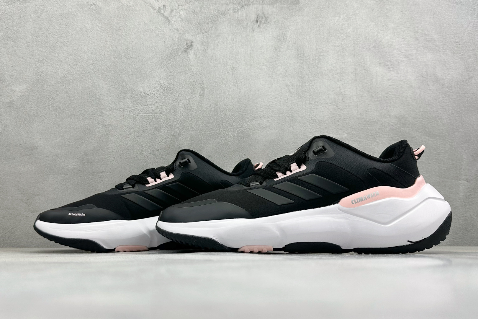 Adidas CLIMAWACRUISER 中帮登山缓震徒步鞋 GZ4161