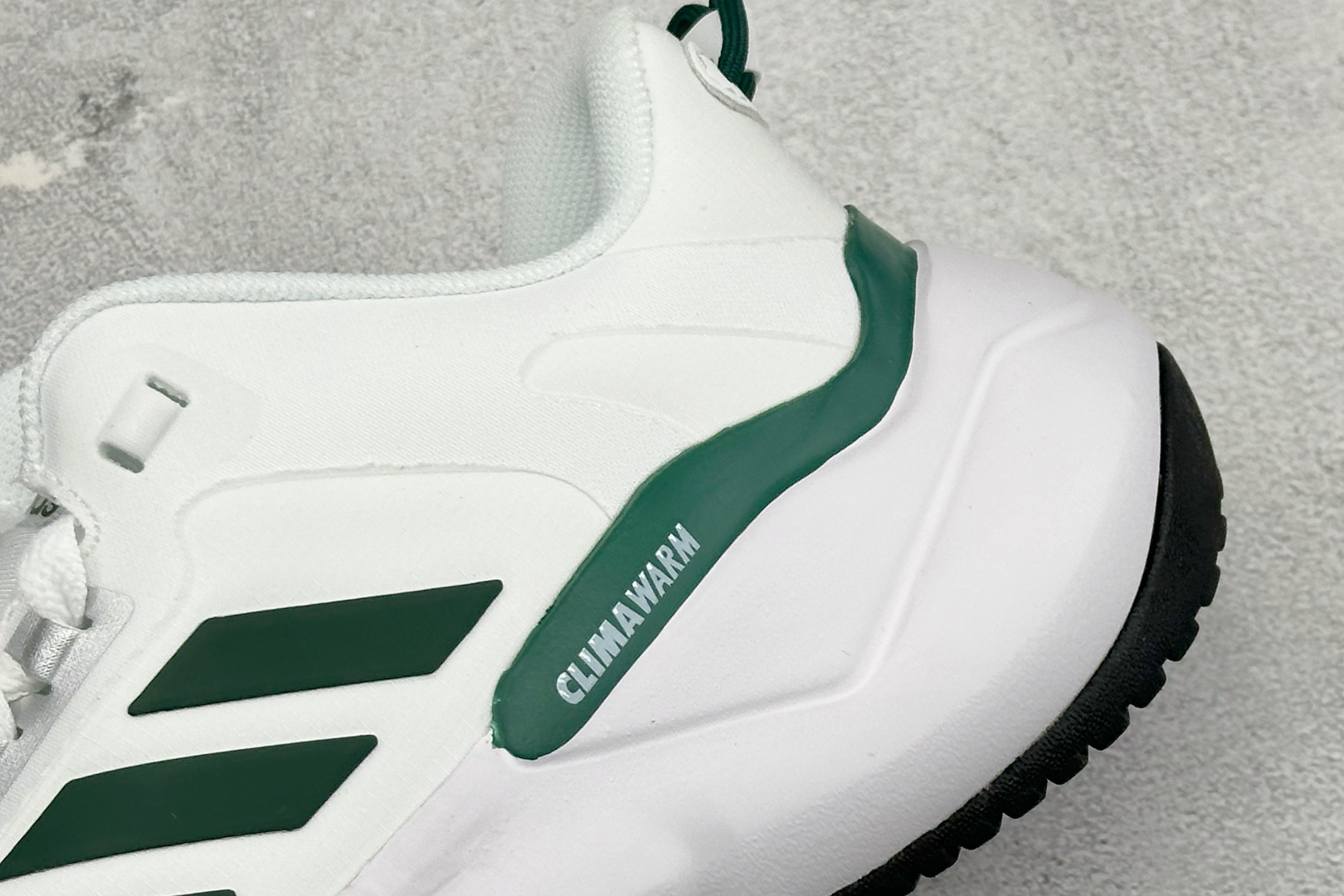 Adidas CLIMAWACRUISER 中帮登山缓震徒步鞋 GZ6070-Top High Quatity Cheap Sneakers Fashion Clothing Clothes Bags handbags Shoes of all Brand wholesale With The best Quality And Beautiful Price from China Factory Chinese suppliers wholesaler seller Adidas CLIMAWACRUISER 中帮登山缓震徒步鞋 GZ6070