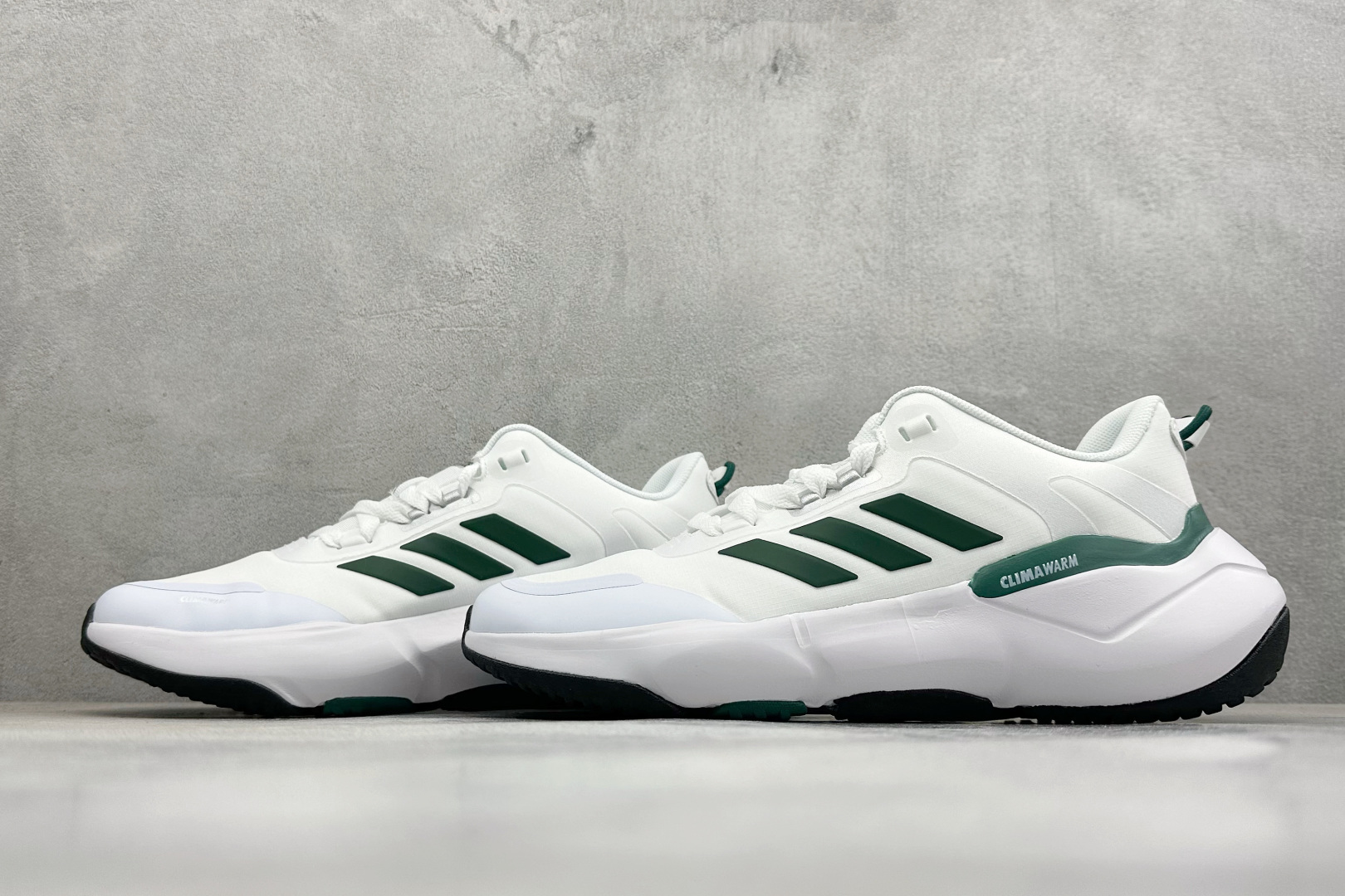 Adidas CLIMAWACRUISER 中帮登山缓震徒步鞋 GZ6070-Top High Quatity Cheap Sneakers Fashion Clothing Clothes Bags handbags Shoes of all Brand wholesale With The best Quality And Beautiful Price from China Factory Chinese suppliers wholesaler seller Adidas CLIMAWACRUISER 中帮登山缓震徒步鞋 GZ6070