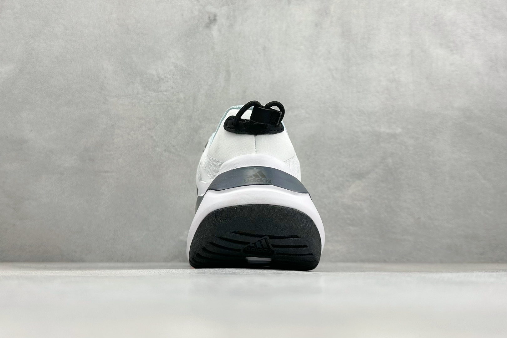 Adidas CLIMAWACRUISER 中帮登山缓震徒步鞋 GZ6076-Top High Quatity Cheap Sneakers Fashion Clothing Clothes Bags handbags Shoes of all Brand wholesale With The best Quality And Beautiful Price from China Factory Chinese suppliers wholesaler seller Adidas CLIMAWACRUISER 中帮登山缓震徒步鞋 GZ6076