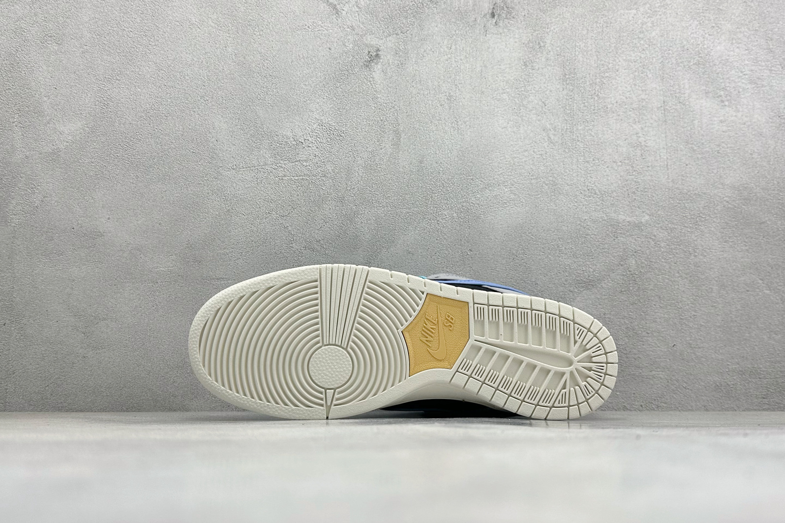 K版Nike SB Dunk Low 蓝岸晨雾 低帮休闲板鞋 FN5880-001-Top High Quatity Cheap Sneakers Fashion Clothing Clothes Bags handbags Shoes of all Brand wholesale With The best Quality And Beautiful Price from China Factory Chinese suppliers wholesaler seller K版Nike SB Dunk Low 蓝岸晨雾 低帮休闲板鞋 FN5880-001