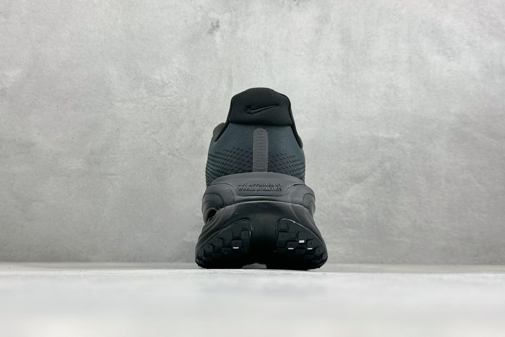 Nike Air Zoom Vomero Premium 耐克网面厚底气垫跑鞋 IQ0627-001-Top High Quatity Cheap Sneakers Fashion Clothing Clothes Bags handbags Shoes of all Brand wholesale With The best Quality And Beautiful Price from China Factory Chinese suppliers wholesaler seller Nike Air Zoom Vomero Premium 耐克网面厚底气垫跑鞋 IQ0627-001