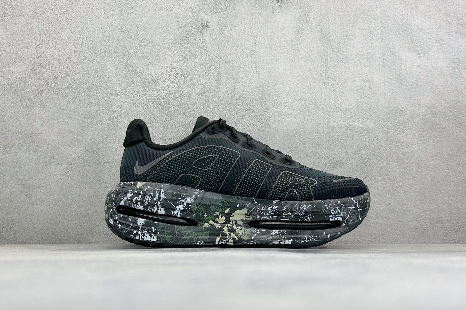 Nike Air Zoom Vomero Premium 耐克网面厚底气垫跑鞋 IO7325-001-Top High Quatity Cheap Sneakers Fashion Clothing Clothes Bags handbags Shoes of all Brand wholesale With The best Quality And Beautiful Price from China Factory Chinese suppliers wholesaler seller Nike Air Zoom Vomero Premium 耐克网面厚底气垫跑鞋 IO7325-001