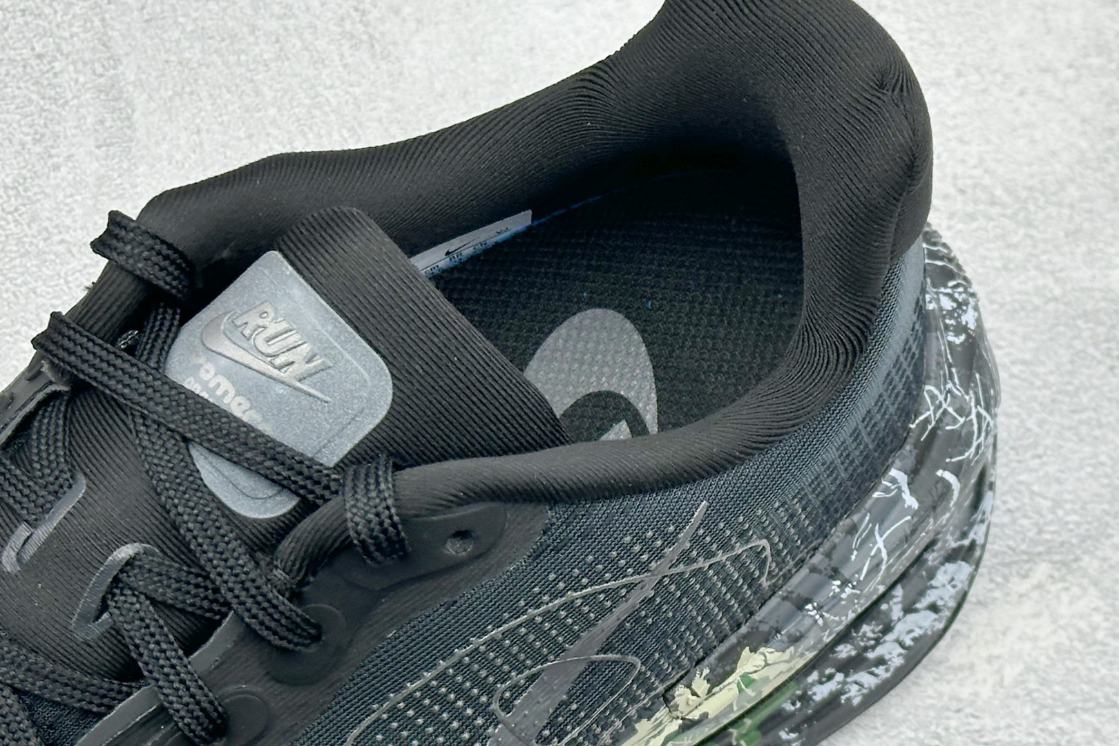 Nike Air Zoom Vomero Premium 耐克网面厚底气垫跑鞋 IO7325-001-Top High Quatity Cheap Sneakers Fashion Clothing Clothes Bags handbags Shoes of all Brand wholesale With The best Quality And Beautiful Price from China Factory Chinese suppliers wholesaler seller Nike Air Zoom Vomero Premium 耐克网面厚底气垫跑鞋 IO7325-001