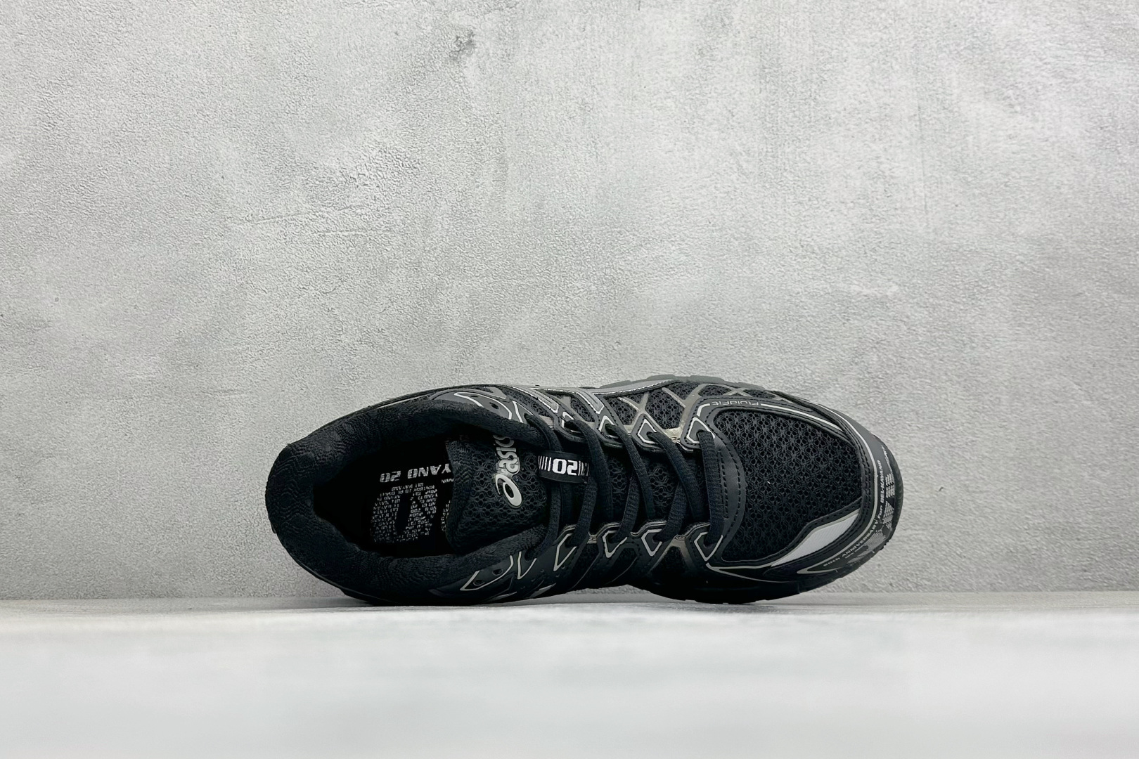 XR版Asics Gel-Kayano 20 亚瑟士 舒适百搭耐磨支撑透气 低帮跑步鞋 1203A388-003