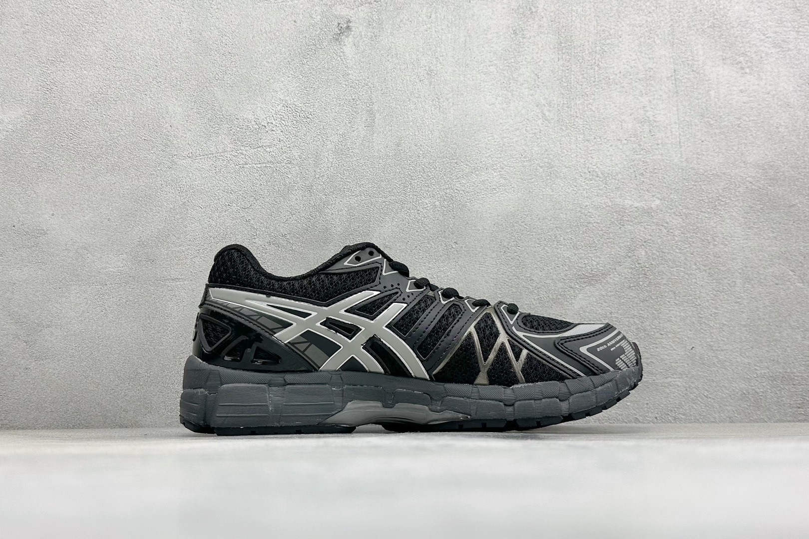 XR版Asics Gel-Kayano 20 亚瑟士 舒适百搭耐磨支撑透气 低帮跑步鞋 1203A388-003