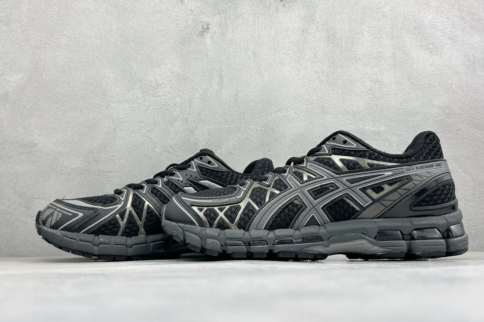 XR版Asics Gel-Kayano 20 亚瑟士 舒适百搭耐磨支撑透气 低帮跑步鞋 1203A388-003