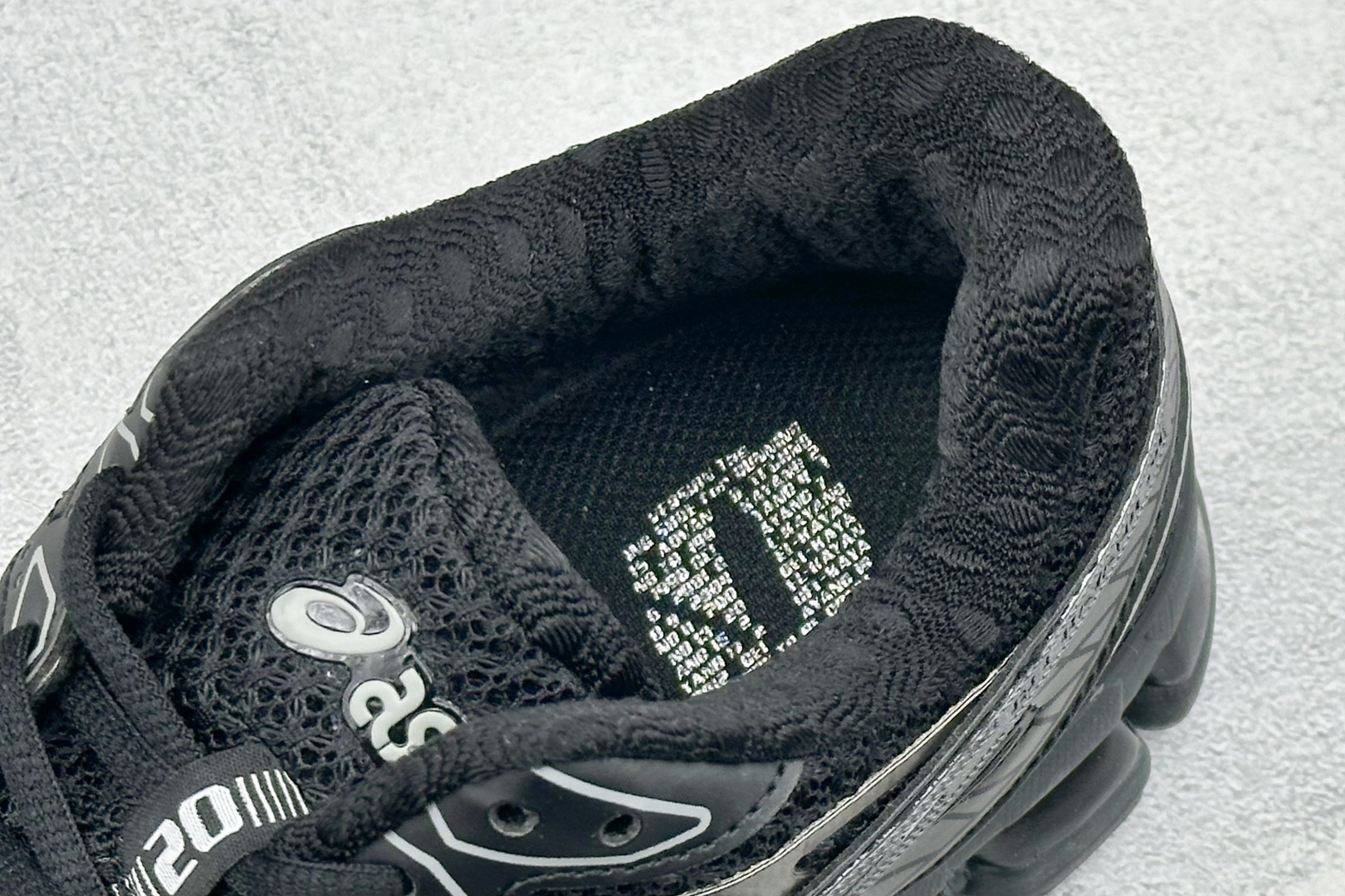 XR版Asics Gel-Kayano 20 亚瑟士 舒适百搭耐磨支撑透气 低帮跑步鞋 1203A388-003