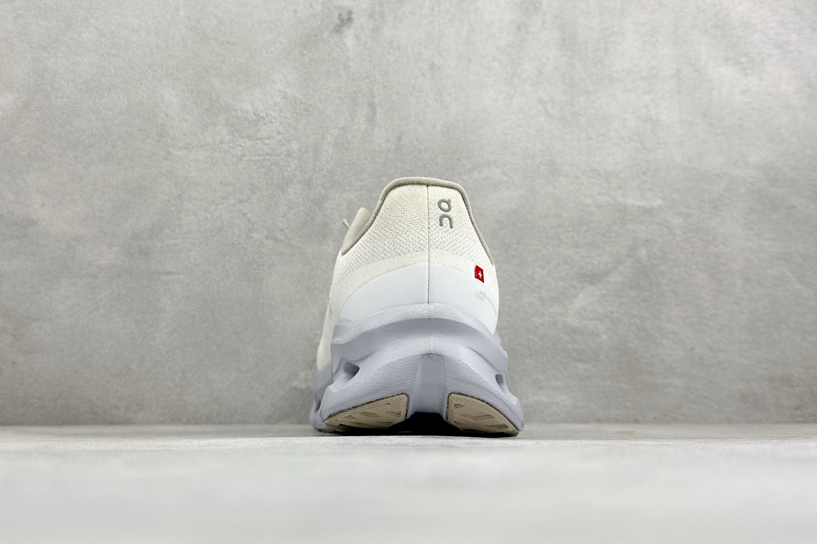 XF版On昂跑 Cloudtiit CL 户外街头机能风跑步鞋 3WE10051145-Top High Quatity Cheap Sneakers Fashion Clothing Clothes Bags handbags Shoes of all Brand wholesale With The best Quality And Beautiful Price from China Factory Chinese suppliers wholesaler seller XF版On昂跑 Cloudtiit CL 户外街头机能风跑步鞋 3WE10051145