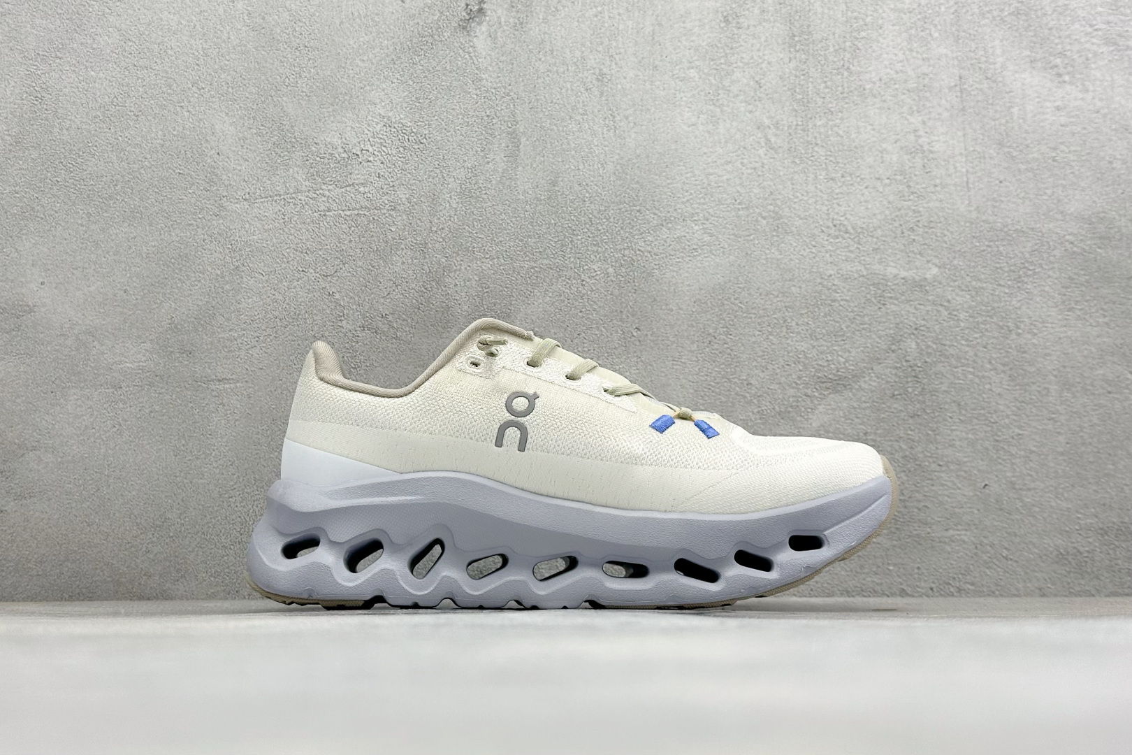 XF版On昂跑 Cloudtiit CL 户外街头机能风跑步鞋 3WE10051145-Top High Quatity Cheap Sneakers Fashion Clothing Clothes Bags handbags Shoes of all Brand wholesale With The best Quality And Beautiful Price from China Factory Chinese suppliers wholesaler seller XF版On昂跑 Cloudtiit CL 户外街头机能风跑步鞋 3WE10051145