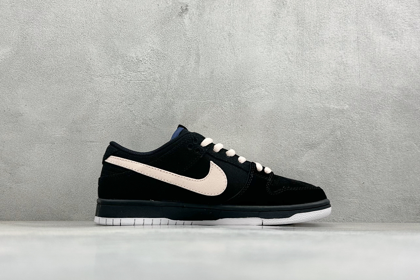 K版Nike SB Dunk Low 黑粉 低帮休闲板鞋 DX6775-400-Top High Quatity Cheap Sneakers Fashion Clothing Clothes Bags handbags Shoes of all Brand wholesale With The best Quality And Beautiful Price from China Factory Chinese suppliers wholesaler seller K版Nike SB Dunk Low 黑粉 低帮休闲板鞋 DX6775-400