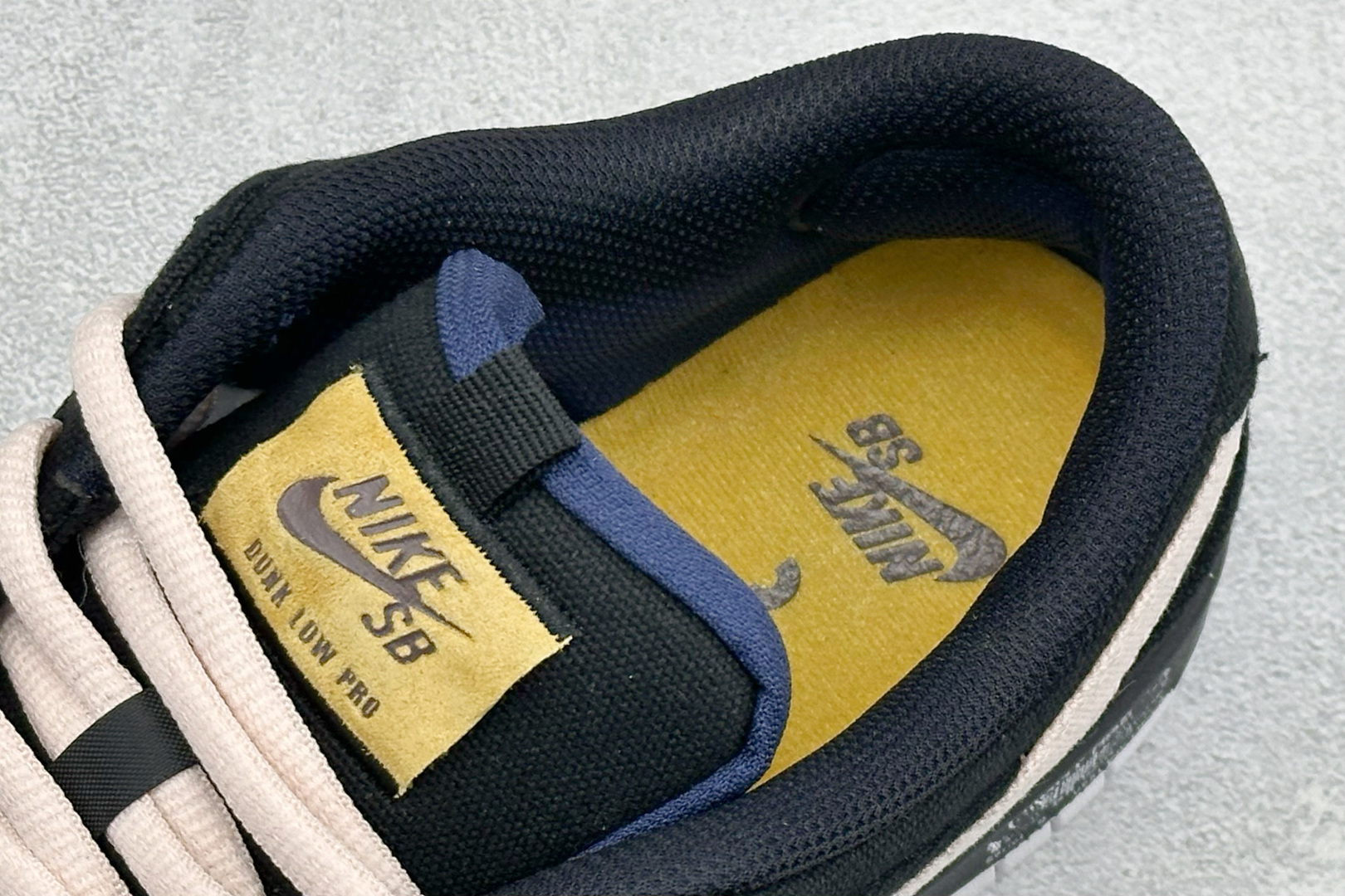 K版Nike SB Dunk Low 黑粉 低帮休闲板鞋 DX6775-400-Top High Quatity Cheap Sneakers Fashion Clothing Clothes Bags handbags Shoes of all Brand wholesale With The best Quality And Beautiful Price from China Factory Chinese suppliers wholesaler seller K版Nike SB Dunk Low 黑粉 低帮休闲板鞋 DX6775-400