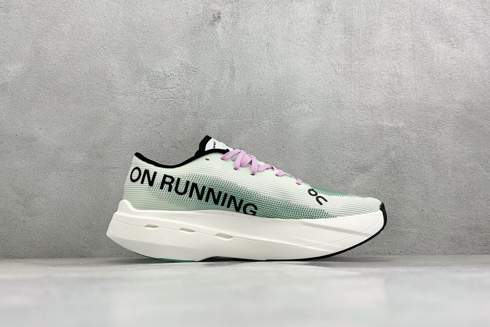 SF版On昂跑 Cloudboom VoIt 耐磨防震休闲运动跑鞋 3MG1112-Top High Quatity Cheap Sneakers Fashion Clothing Clothes Bags handbags Shoes of all Brand wholesale With The best Quality And Beautiful Price from China Factory Chinese suppliers wholesaler seller SF版On昂跑 Cloudboom VoIt 耐磨防震休闲运动跑鞋 3MG1112