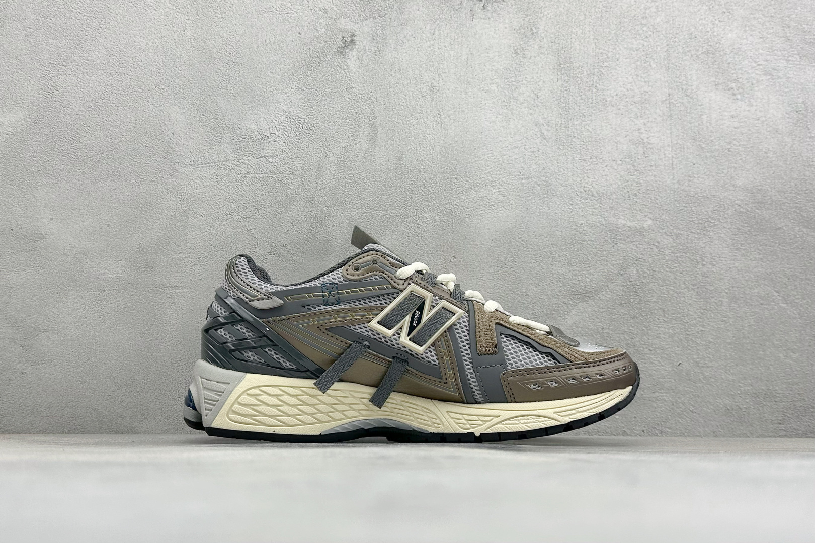 GS版New Balance M1906系列复古单品宝藏老爹鞋 U1906U8-Top High Quatity Cheap Sneakers Fashion Clothing Clothes Bags handbags Shoes of all Brand wholesale With The best Quality And Beautiful Price from China Factory Chinese suppliers wholesaler seller GS版New Balance M1906系列复古单品宝藏老爹鞋 U1906U8