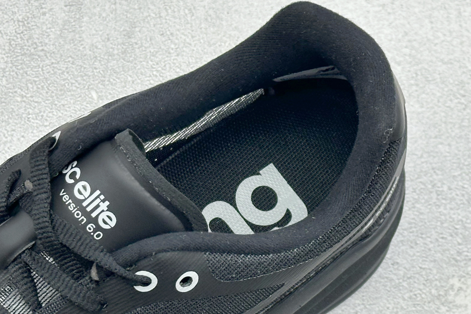 New Balance FuelCell系列 超轻量化低帮休闲运动慢跑鞋 MFCXDV6-Top High Quatity Cheap Sneakers Fashion Clothing Clothes Bags handbags Shoes of all Brand wholesale With The best Quality And Beautiful Price from China Factory Chinese suppliers wholesaler seller New Balance FuelCell系列 超轻量化低帮休闲运动慢跑鞋 MFCXDV6