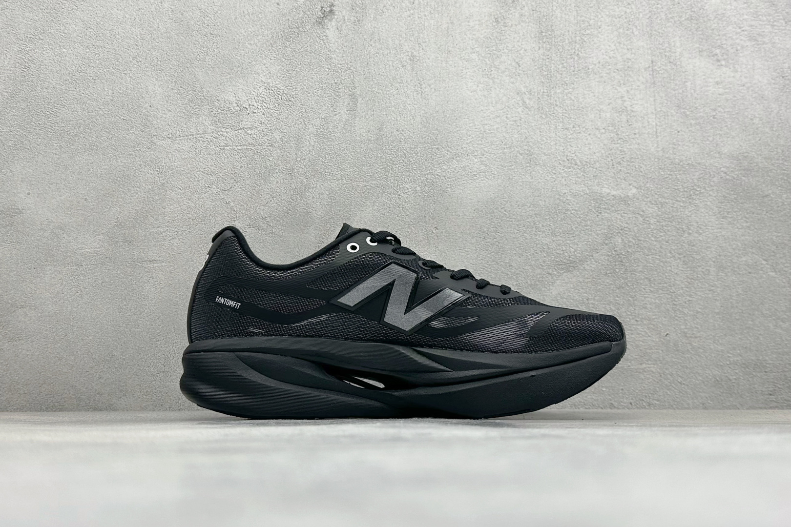 New Balance FuelCell系列 超轻量化低帮休闲运动慢跑鞋 MFCXDV6-Top High Quatity Cheap Sneakers Fashion Clothing Clothes Bags handbags Shoes of all Brand wholesale With The best Quality And Beautiful Price from China Factory Chinese suppliers wholesaler seller New Balance FuelCell系列 超轻量化低帮休闲运动慢跑鞋 MFCXDV6