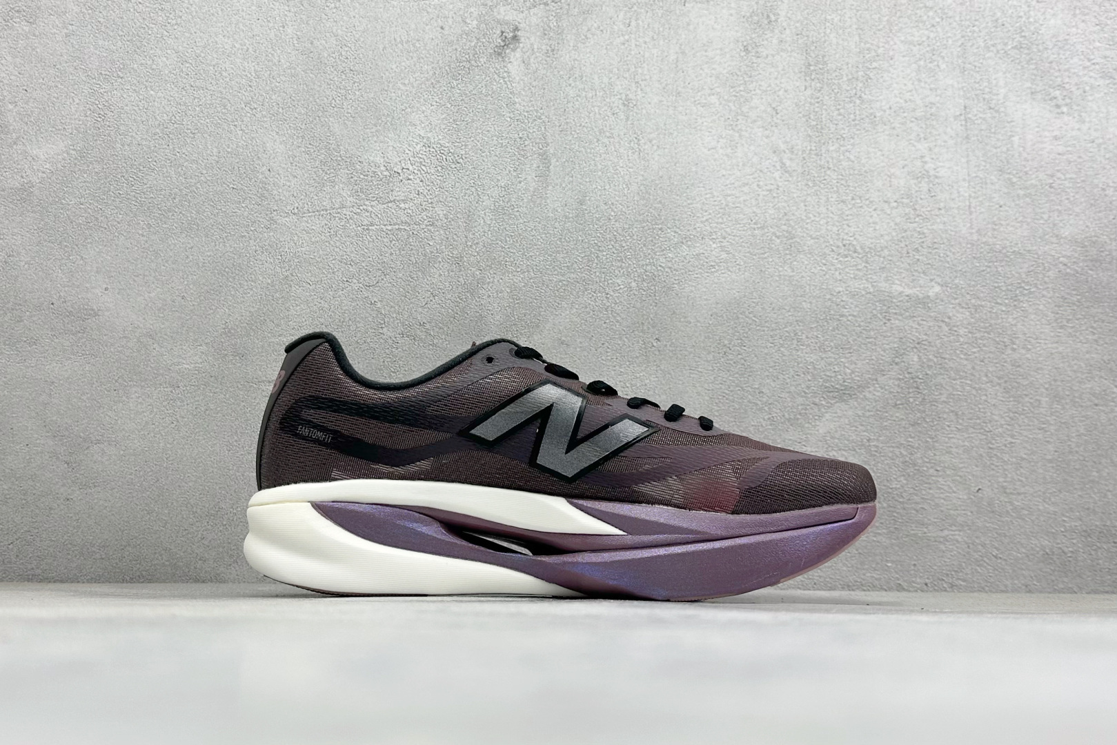 New Balance FuelCell系列 超轻量化低帮休闲运动慢跑鞋 MFCXVT6-Top High Quatity Cheap Sneakers Fashion Clothing Clothes Bags handbags Shoes of all Brand wholesale With The best Quality And Beautiful Price from China Factory Chinese suppliers wholesaler seller New Balance FuelCell系列 超轻量化低帮休闲运动慢跑鞋 MFCXVT6
