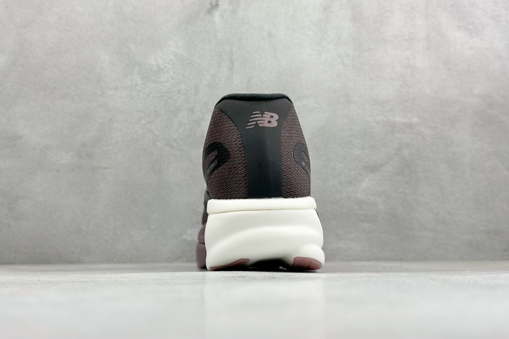 New Balance FuelCell系列 超轻量化低帮休闲运动慢跑鞋 MFCXVT6-Top High Quatity Cheap Sneakers Fashion Clothing Clothes Bags handbags Shoes of all Brand wholesale With The best Quality And Beautiful Price from China Factory Chinese suppliers wholesaler seller New Balance FuelCell系列 超轻量化低帮休闲运动慢跑鞋 MFCXVT6