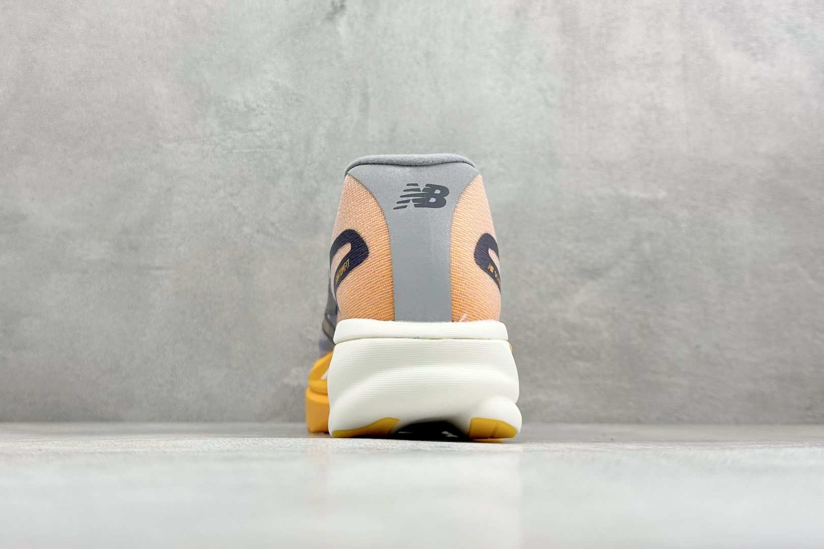 New Balance FuelCell系列 超轻量化低帮休闲运动慢跑鞋 MFCXGY6