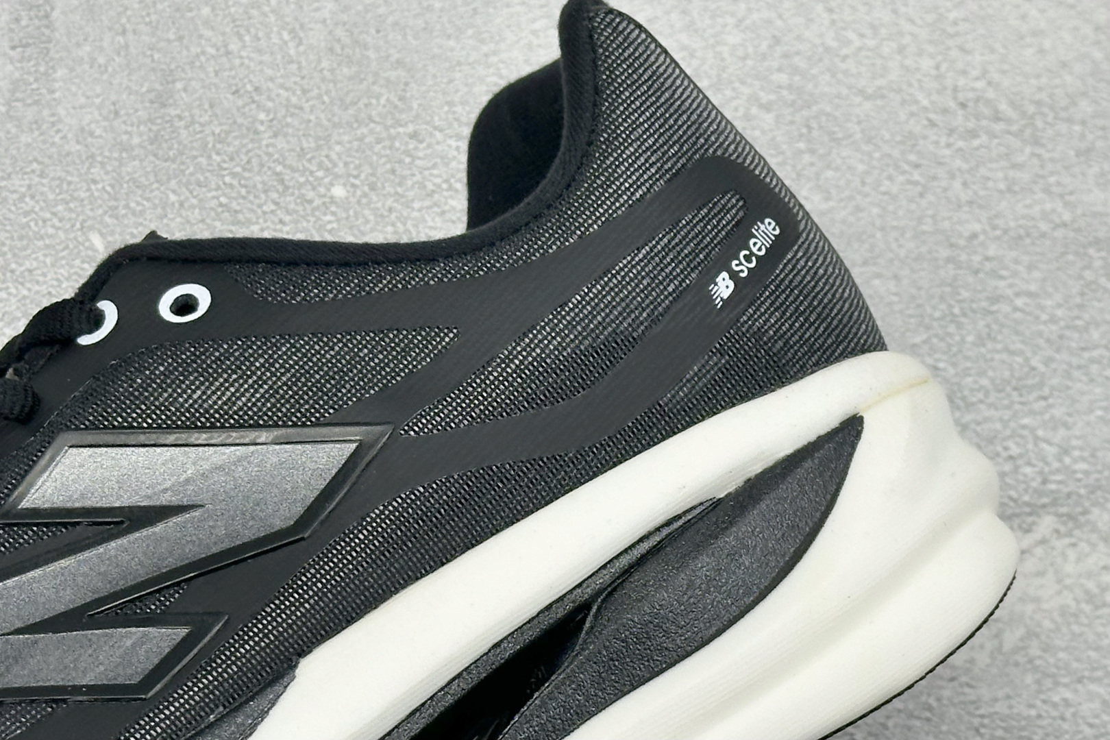 New Balance FuelCell系列 超轻量化低帮休闲运动慢跑鞋 MFCXBW6-Top High Quatity Cheap Sneakers Fashion Clothing Clothes Bags handbags Shoes of all Brand wholesale With The best Quality And Beautiful Price from China Factory Chinese suppliers wholesaler seller New Balance FuelCell系列 超轻量化低帮休闲运动慢跑鞋 MFCXBW6