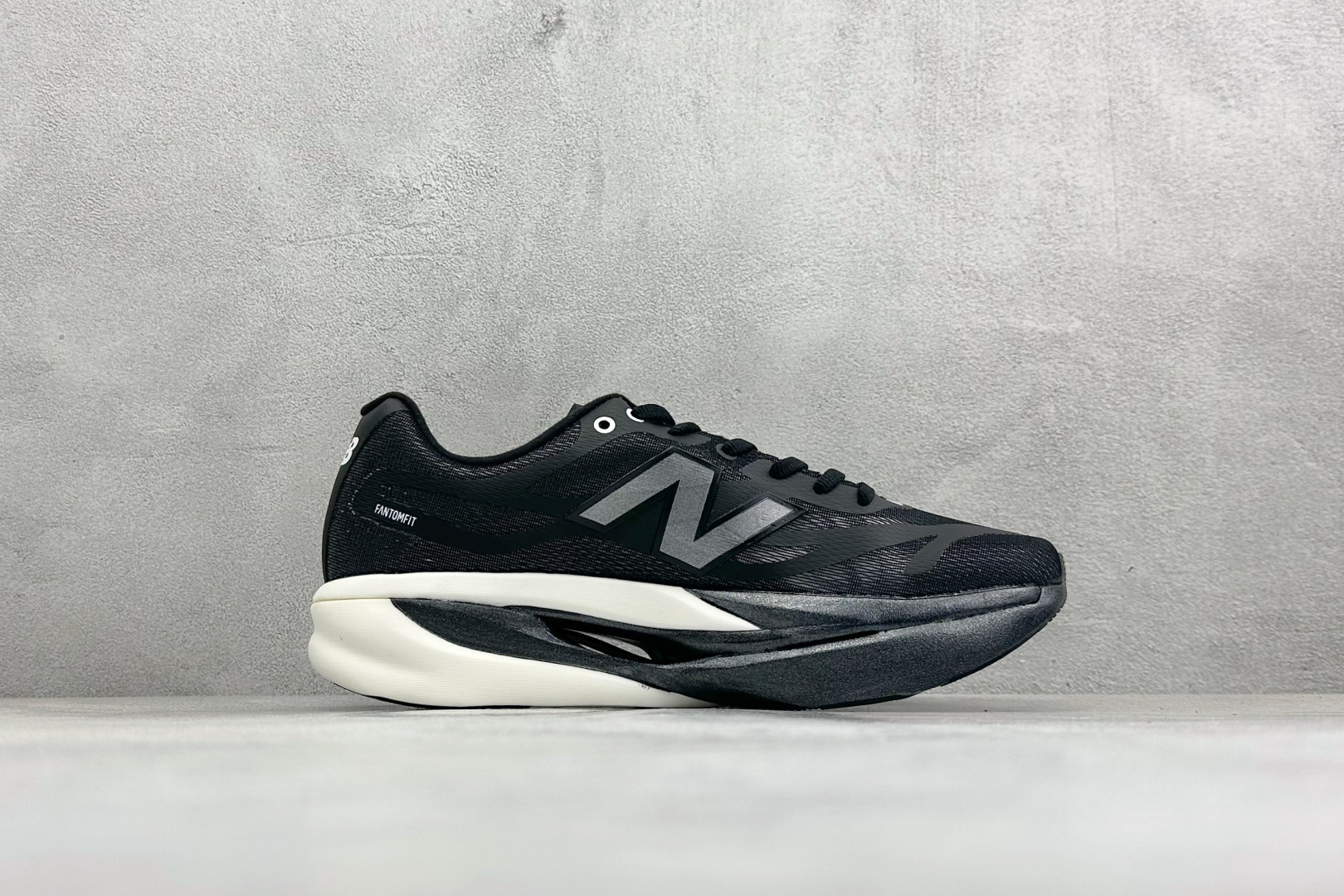 New Balance FuelCell系列 超轻量化低帮休闲运动慢跑鞋 MFCXBW6-Top High Quatity Cheap Sneakers Fashion Clothing Clothes Bags handbags Shoes of all Brand wholesale With The best Quality And Beautiful Price from China Factory Chinese suppliers wholesaler seller New Balance FuelCell系列 超轻量化低帮休闲运动慢跑鞋 MFCXBW6