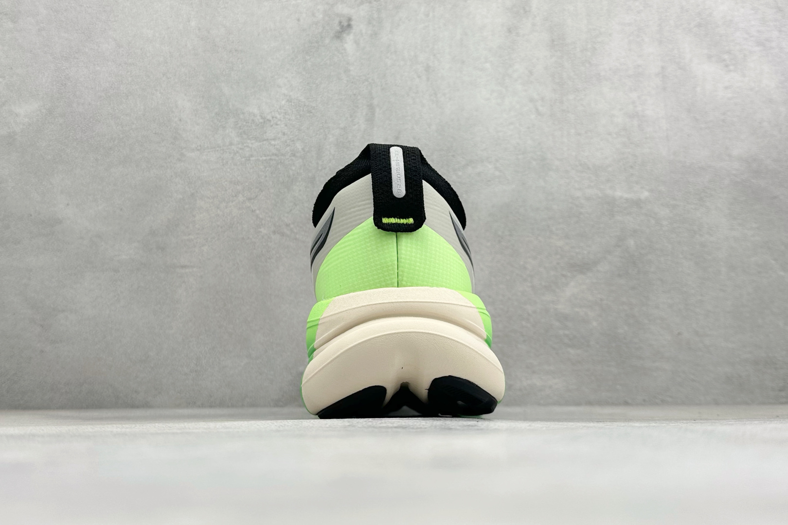 Asics Gel-Nimbus 28 亚瑟士复古透气休闲鞋缓震耐磨跑步鞋 1011C267-020-Top High Quatity Cheap Sneakers Fashion Clothing Clothes Bags handbags Shoes of all Brand wholesale With The best Quality And Beautiful Price from China Factory Chinese suppliers wholesaler seller Asics Gel-Nimbus 28 亚瑟士复古透气休闲鞋缓震耐磨跑步鞋 1011C267-020