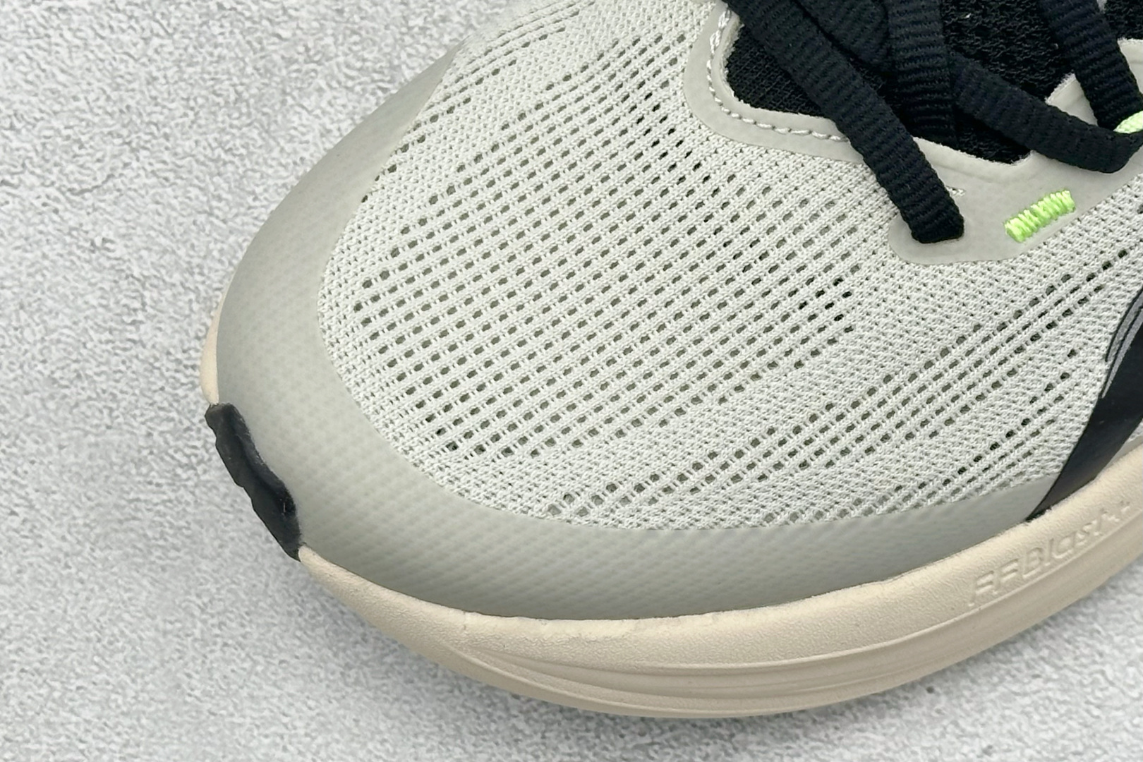 Asics Gel-Nimbus 28 亚瑟士复古透气休闲鞋缓震耐磨跑步鞋 1011C267-020-Top High Quatity Cheap Sneakers Fashion Clothing Clothes Bags handbags Shoes of all Brand wholesale With The best Quality And Beautiful Price from China Factory Chinese suppliers wholesaler seller Asics Gel-Nimbus 28 亚瑟士复古透气休闲鞋缓震耐磨跑步鞋 1011C267-020