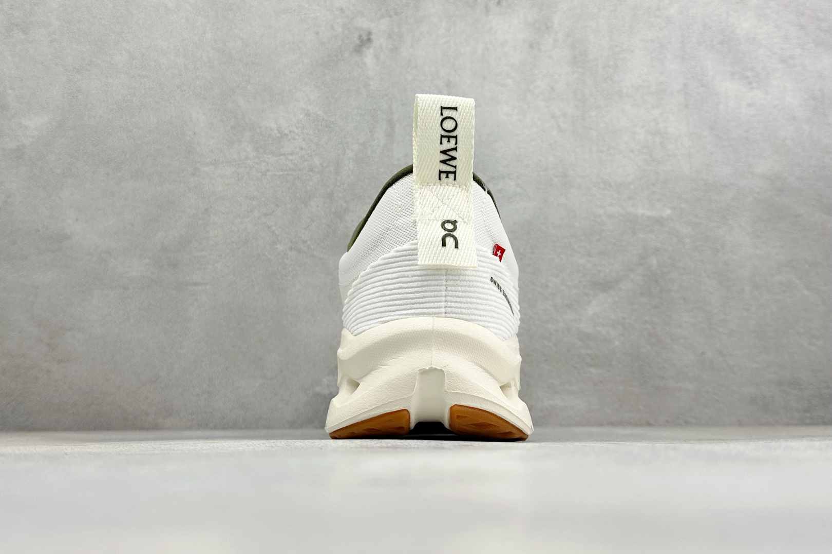 XF版LOEWE x On Cloudtilt 昂跑罗意威联名 圆头系带生活休闲鞋 3ME1069-Top High Quatity Cheap Sneakers Fashion Clothing Clothes Bags handbags Shoes of all Brand wholesale With The best Quality And Beautiful Price from China Factory Chinese suppliers wholesaler seller XF版LOEWE x On Cloudtilt 昂跑罗意威联名 圆头系带生活休闲鞋 3ME1069