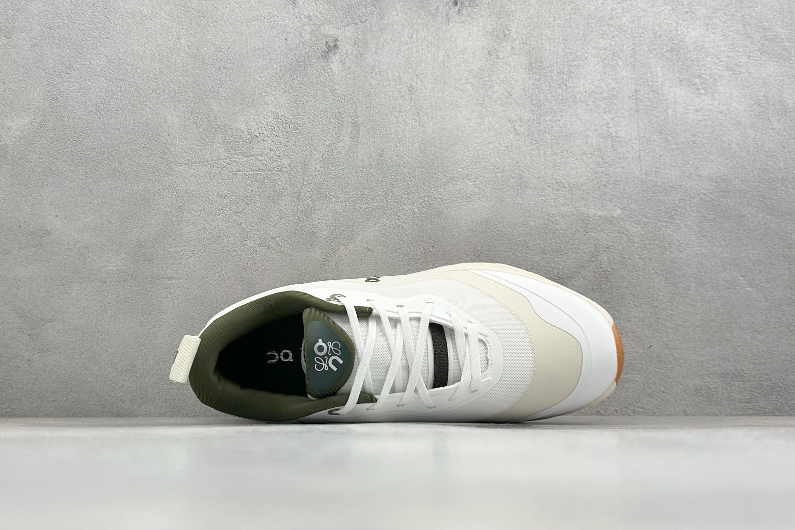 XF版LOEWE x On Cloudtilt 昂跑罗意威联名 圆头系带生活休闲鞋 3ME1069-Top High Quatity Cheap Sneakers Fashion Clothing Clothes Bags handbags Shoes of all Brand wholesale With The best Quality And Beautiful Price from China Factory Chinese suppliers wholesaler seller XF版LOEWE x On Cloudtilt 昂跑罗意威联名 圆头系带生活休闲鞋 3ME1069