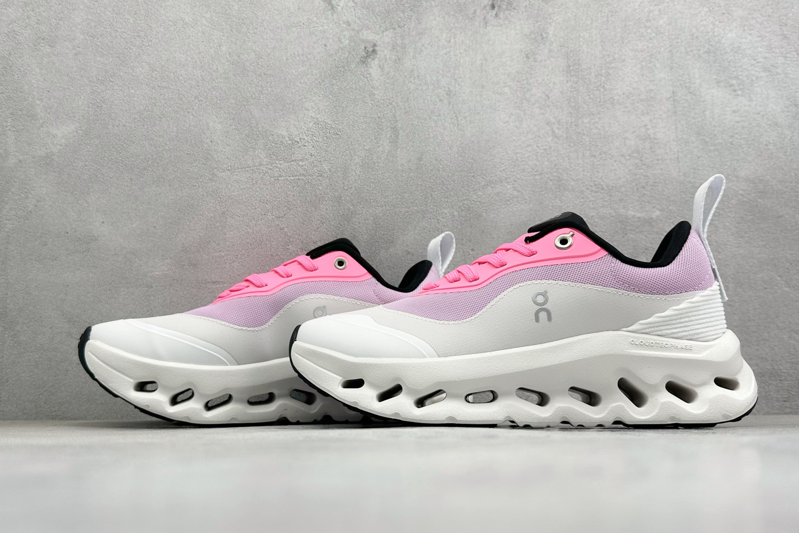 XF版LOEWE x On Cloudtilt 昂跑罗意威联名 圆头系带生活休闲鞋 3WE1087-Top High Quatity Cheap Sneakers Fashion Clothing Clothes Bags handbags Shoes of all Brand wholesale With The best Quality And Beautiful Price from China Factory Chinese suppliers wholesaler seller XF版LOEWE x On Cloudtilt 昂跑罗意威联名 圆头系带生活休闲鞋 3WE1087