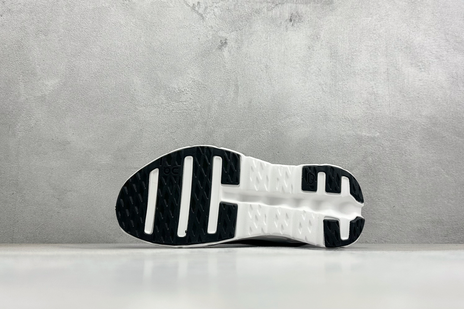 XF版LOEWE x On Cloudtilt 昂跑罗意威联名 圆头系带生活休闲鞋 3ME1069-Top High Quatity Cheap Sneakers Fashion Clothing Clothes Bags handbags Shoes of all Brand wholesale With The best Quality And Beautiful Price from China Factory Chinese suppliers wholesaler seller XF版LOEWE x On Cloudtilt 昂跑罗意威联名 圆头系带生活休闲鞋 3ME1069