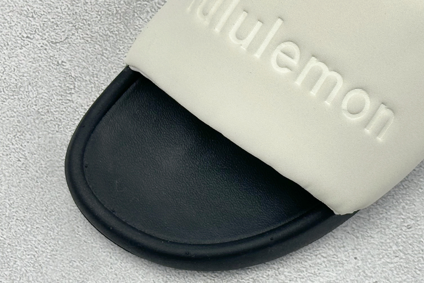 M版lululemon Restfeel Slide 露露乐蒙舒适柔软防滑耐磨一字拖鞋 LM9AYYS02-23-Top High Quatity Cheap Sneakers Fashion Clothing Clothes Bags handbags Shoes of all Brand wholesale With The best Quality And Beautiful Price from China Factory Chinese suppliers wholesaler seller M版lululemon Restfeel Slide 露露乐蒙舒适柔软防滑耐磨一字拖鞋 LM9AYYS02-23