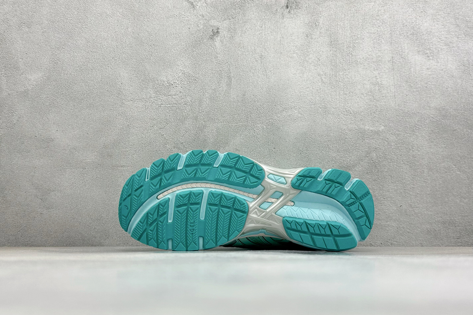 XR版Asics Gel-Kayano 20 亚瑟士 舒适百搭耐磨支撑透气 低帮跑步鞋 T35CQ-2393-Top High Quatity Cheap Sneakers Fashion Clothing Clothes Bags handbags Shoes of all Brand wholesale With The best Quality And Beautiful Price from China Factory Chinese suppliers wholesaler seller XR版Asics Gel-Kayano 20 亚瑟士 舒适百搭耐磨支撑透气 低帮跑步鞋 T35CQ-2393