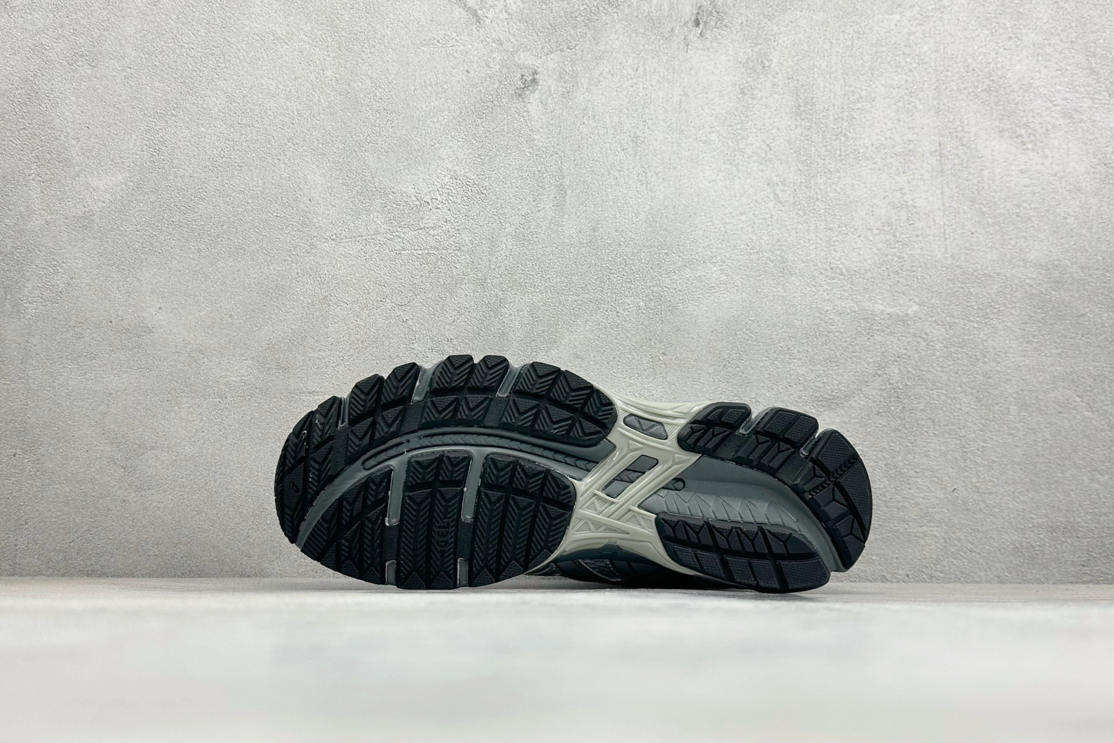 XR版Asics Gel-Kayano 20 亚瑟士 舒适百搭耐磨支撑透气 低帮跑步鞋 1203A388-020-Top High Quatity Cheap Sneakers Fashion Clothing Clothes Bags handbags Shoes of all Brand wholesale With The best Quality And Beautiful Price from China Factory Chinese suppliers wholesaler seller XR版Asics Gel-Kayano 20 亚瑟士 舒适百搭耐磨支撑透气 低帮跑步鞋 1203A388-020