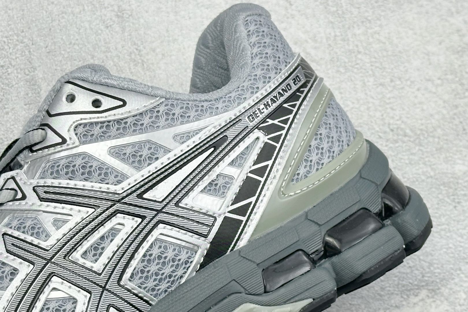 XR版Asics Gel-Kayano 20 亚瑟士 舒适百搭耐磨支撑透气 低帮跑步鞋 1203A388-020-Top High Quatity Cheap Sneakers Fashion Clothing Clothes Bags handbags Shoes of all Brand wholesale With The best Quality And Beautiful Price from China Factory Chinese suppliers wholesaler seller XR版Asics Gel-Kayano 20 亚瑟士 舒适百搭耐磨支撑透气 低帮跑步鞋 1203A388-020