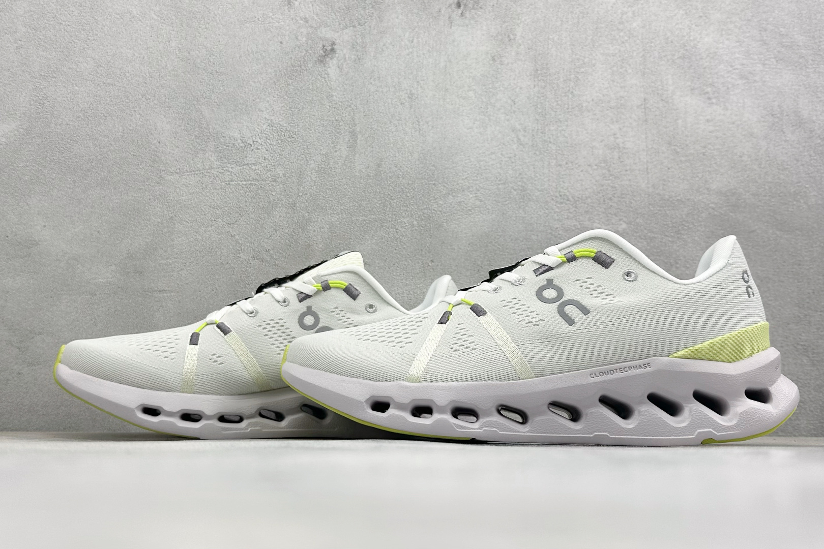 SF版On昂跑Cloudsurfer 耐磨防震休闲运动跑鞋 3MD1042-Top High Quatity Cheap Sneakers Fashion Clothing Clothes Bags handbags Shoes of all Brand wholesale With The best Quality And Beautiful Price from China Factory Chinese suppliers wholesaler seller SF版On昂跑Cloudsurfer 耐磨防震休闲运动跑鞋 3MD1042