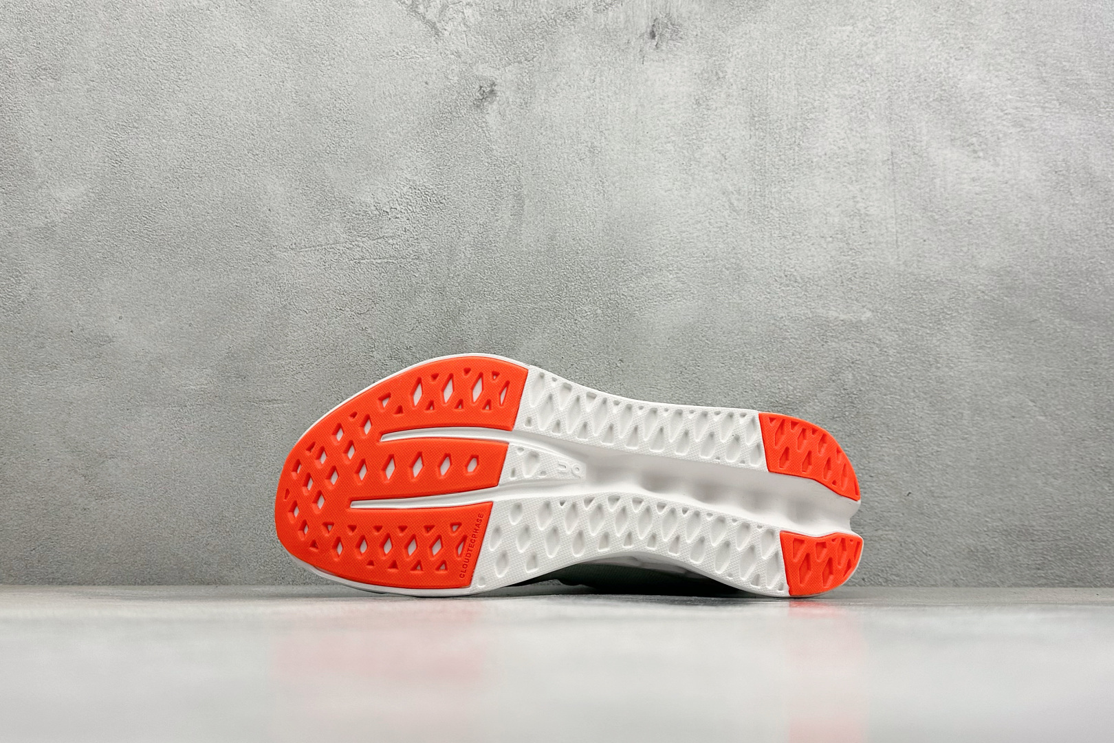 SF版On昂跑Cloudsurfer 耐磨防震休闲运动跑鞋 3MD1042-Top High Quatity Cheap Sneakers Fashion Clothing Clothes Bags handbags Shoes of all Brand wholesale With The best Quality And Beautiful Price from China Factory Chinese suppliers wholesaler seller SF版On昂跑Cloudsurfer 耐磨防震休闲运动跑鞋 3MD1042