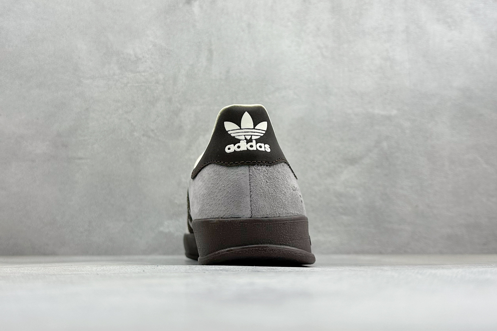 Adidas Originals Gazelle Indoor 三叶草复古休闲防滑耐磨低帮板鞋 DD6622-Top High Quatity Cheap Sneakers Fashion Clothing Clothes Bags handbags Shoes of all Brand wholesale With The best Quality And Beautiful Price from China Factory Chinese suppliers wholesaler seller Adidas Originals Gazelle Indoor 三叶草复古休闲防滑耐磨低帮板鞋 DD6622