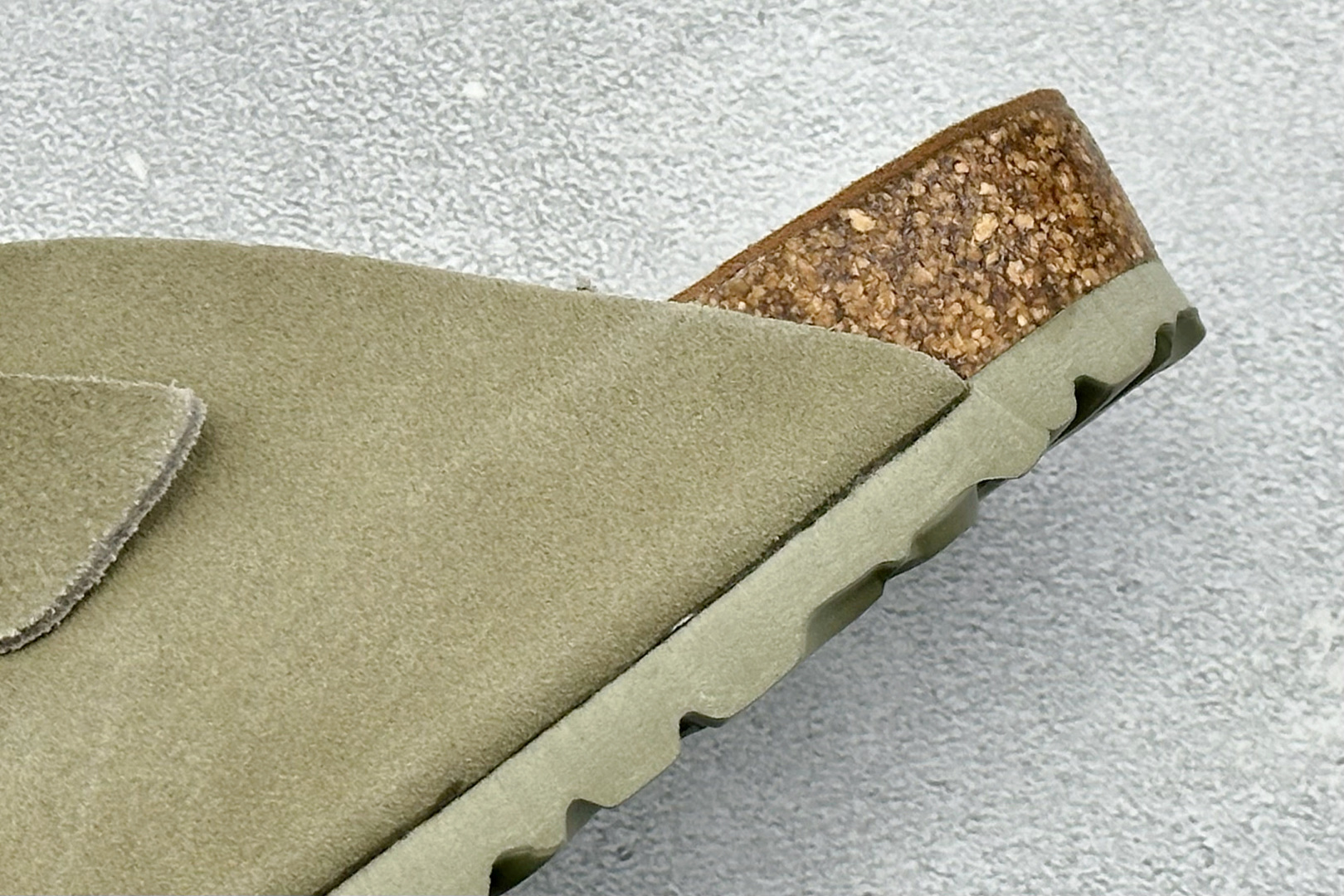 Birkenstock 勃肯凉鞋系列 1010503 卡其绿-Top High Quatity Cheap Sneakers Fashion Clothing Clothes Bags handbags Shoes of all Brand wholesale With The best Quality And Beautiful Price from China Factory Chinese suppliers wholesaler seller Birkenstock 勃肯凉鞋系列 1010503 卡其绿