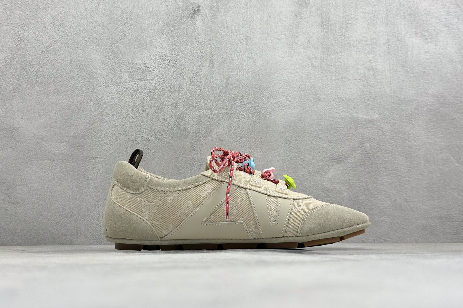 2026早春发布新款LOUIS VUITTON SneaKerina 德训鞋 芭蕾舞鞋 1AJJRZ-Top High Quatity Cheap Sneakers Fashion Clothing Clothes Bags handbags Shoes of all Brand wholesale With The best Quality And Beautiful Price from China Factory Chinese suppliers wholesaler seller 2026早春发布新款LOUIS VUITTON SneaKerina 德训鞋 芭蕾舞鞋 1AJJRZ