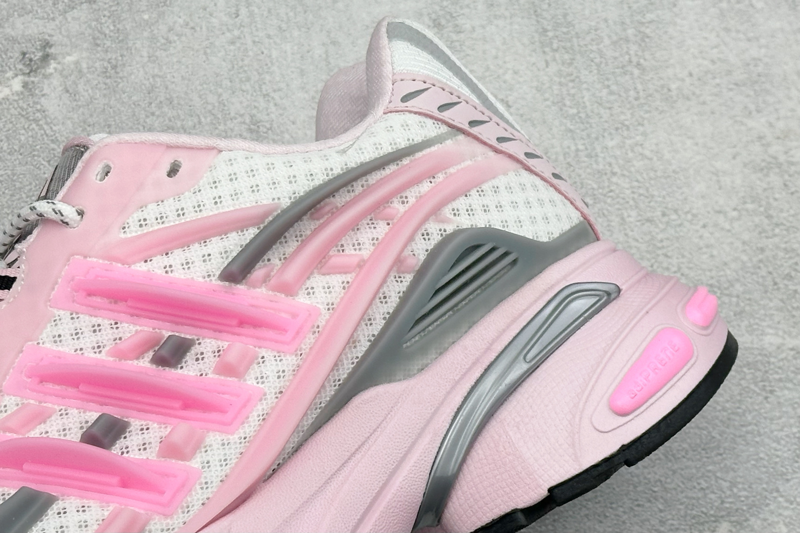 Adidas Originals Adistar Jellyfish 阿迪复古舒适防滑减震运动鞋 KI0164-Top High Quatity Cheap Sneakers Fashion Clothing Clothes Bags handbags Shoes of all Brand wholesale With The best Quality And Beautiful Price from China Factory Chinese suppliers wholesaler seller Adidas Originals Adistar Jellyfish 阿迪复古舒适防滑减震运动鞋 KI0164