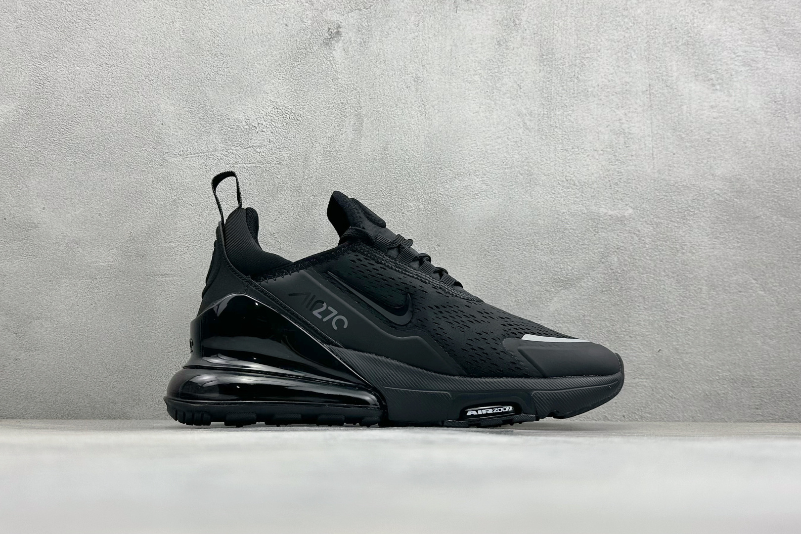 Nike Air Max 270 Premium 半掌气垫休闲跑鞋 IO9884-002
