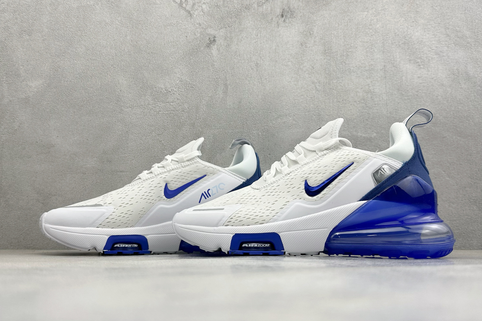Nike Air Max 270 Premium 半掌气垫休闲跑鞋 IO9884-107