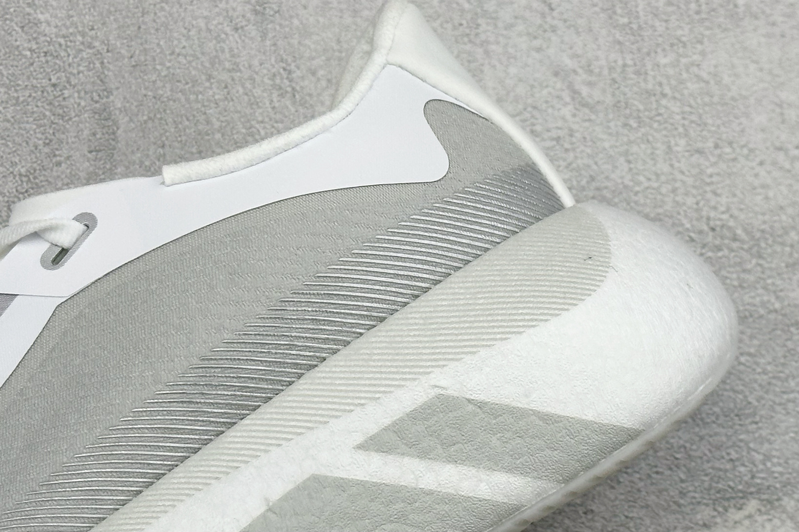 Adidas HyperBoost Edge M 阿迪达斯全新爆米花透气缓震跑步鞋 KK0288-Top High Quatity Cheap Sneakers Fashion Clothing Clothes Bags handbags Shoes of all Brand wholesale With The best Quality And Beautiful Price from China Factory Chinese suppliers wholesaler seller Adidas HyperBoost Edge M 阿迪达斯全新爆米花透气缓震跑步鞋 KK0288