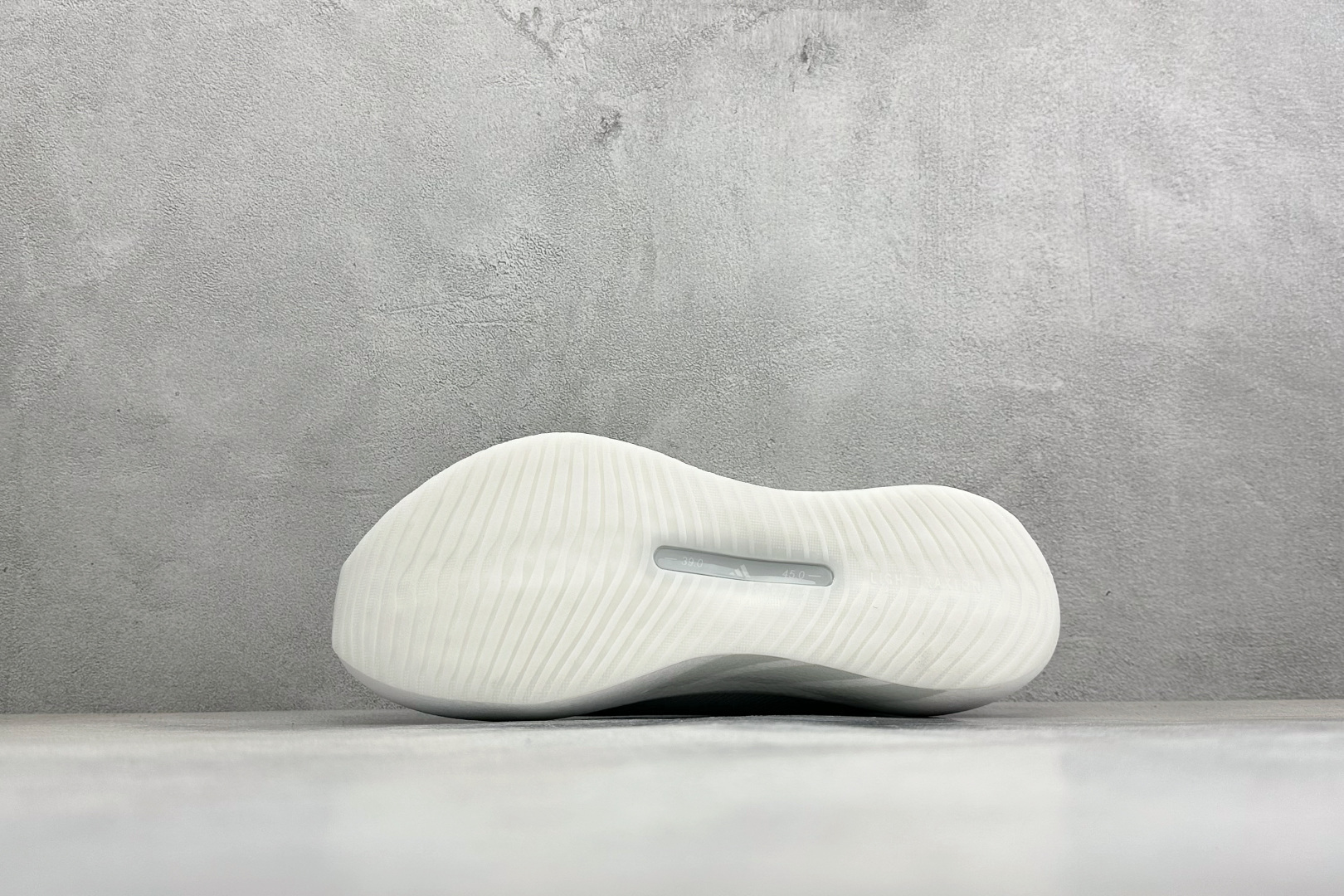 Adidas HyperBoost Edge M 阿迪达斯全新爆米花透气缓震跑步鞋 KK0288-Top High Quatity Cheap Sneakers Fashion Clothing Clothes Bags handbags Shoes of all Brand wholesale With The best Quality And Beautiful Price from China Factory Chinese suppliers wholesaler seller Adidas HyperBoost Edge M 阿迪达斯全新爆米花透气缓震跑步鞋 KK0288