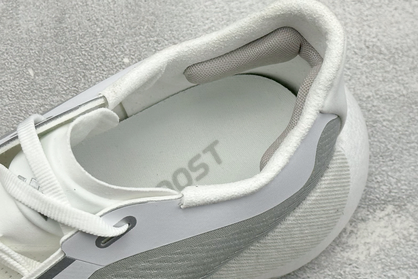 Adidas HyperBoost Edge M 阿迪达斯全新爆米花透气缓震跑步鞋 KK0288-Top High Quatity Cheap Sneakers Fashion Clothing Clothes Bags handbags Shoes of all Brand wholesale With The best Quality And Beautiful Price from China Factory Chinese suppliers wholesaler seller Adidas HyperBoost Edge M 阿迪达斯全新爆米花透气缓震跑步鞋 KK0288