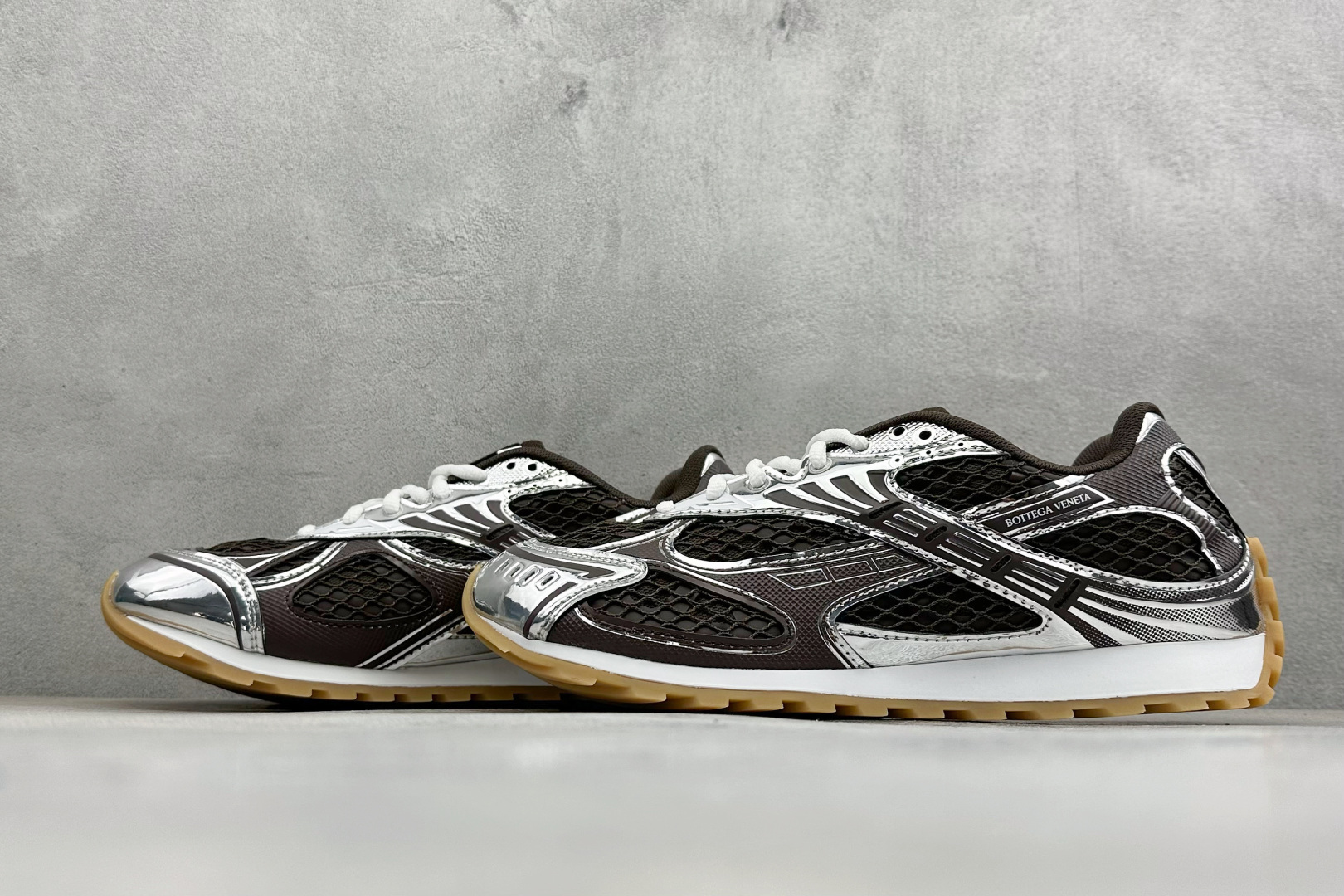 S版BOTTEGA VENETA Orbit Runner BV葆蝶家时尚休闲王一博同款老爹鞋运动鞋 741357V2X40-Top High Quatity Cheap Sneakers Fashion Clothing Clothes Bags handbags Shoes of all Brand wholesale With The best Quality And Beautiful Price from China Factory Chinese suppliers wholesaler seller S版BOTTEGA VENETA Orbit Runner BV葆蝶家时尚休闲王一博同款老爹鞋运动鞋 741357V2X40