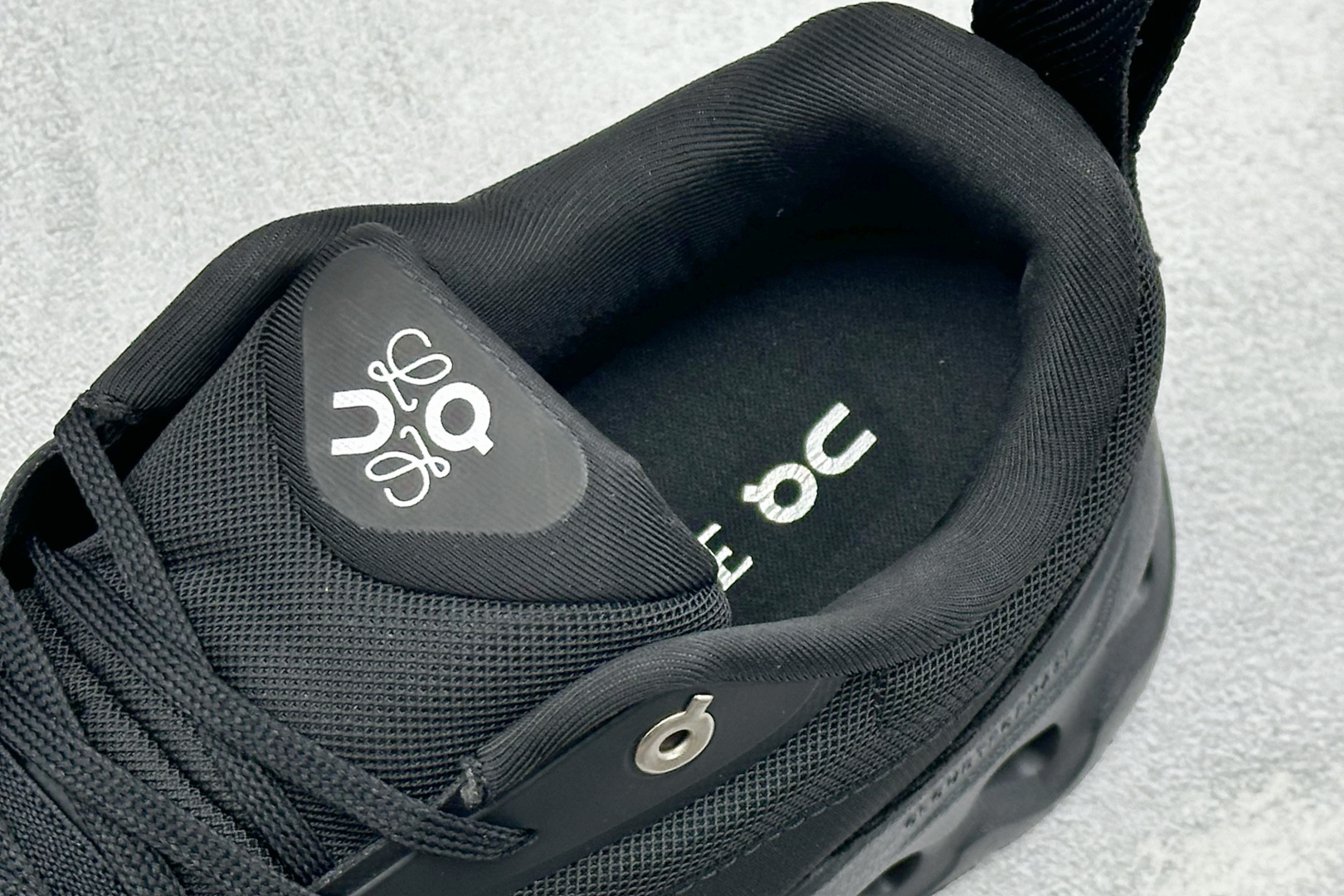 XF版LOEWE x On Cloudtilt 昂跑罗意威联名 圆头系带生活休闲鞋 3ME1069-Top High Quatity Cheap Sneakers Fashion Clothing Clothes Bags handbags Shoes of all Brand wholesale With The best Quality And Beautiful Price from China Factory Chinese suppliers wholesaler seller XF版LOEWE x On Cloudtilt 昂跑罗意威联名 圆头系带生活休闲鞋 3ME1069
